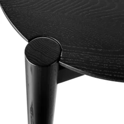 Stine Lundgaard Weigelt D102 Søs - Sofabord - Eg - Jet Black - Ø70 Clearance