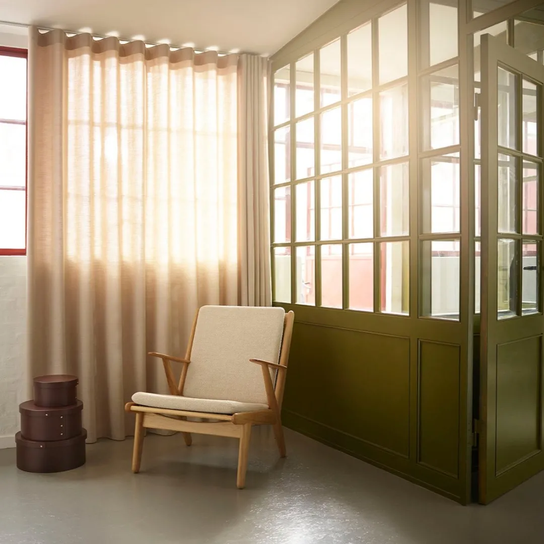 Poul M. Volther J53 - Lænestol - Eg - Beige