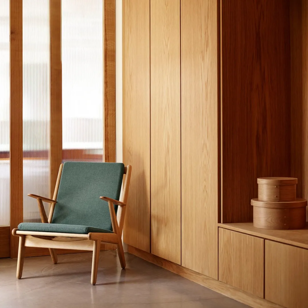 Poul M. Volther J53 - Lænestol - Eg - Green Sale